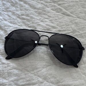 Black Aviator Sunglasses